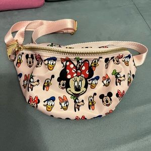 Stoney Clover Sensational Six Fanny Pack